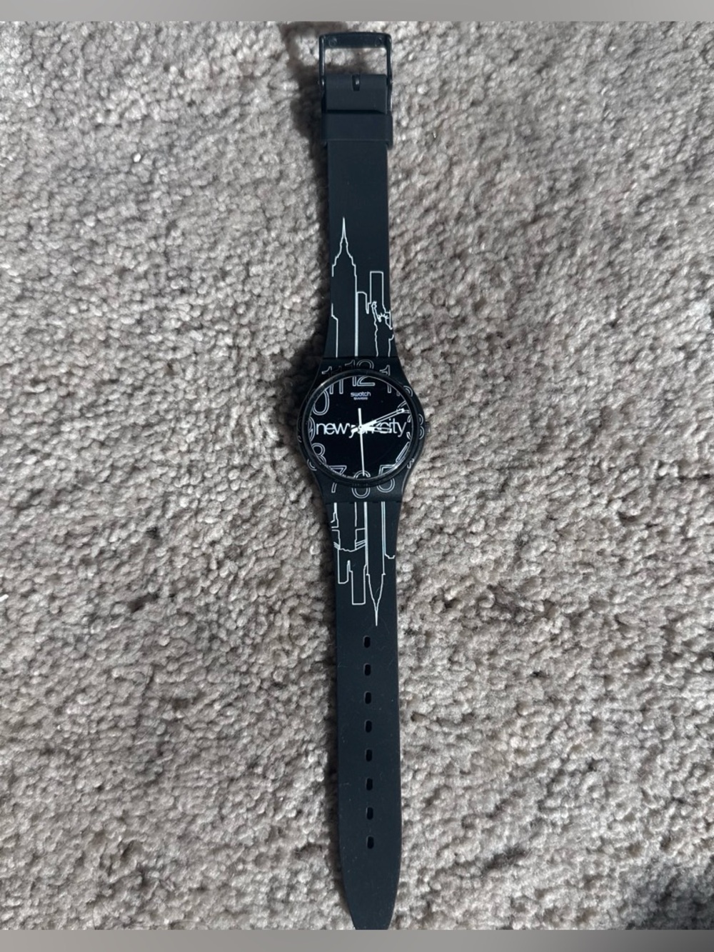 NYC ❤️ Swatch Black Silicone Strap Watch.